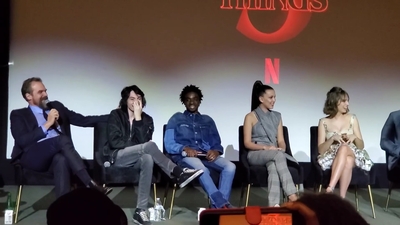 2020-01-11_-_Stranger_Things_Season_3_Q_and_A_mp41533.jpg