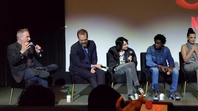 2020-01-11_-_Stranger_Things_Season_3_Q_and_A_mp41642.jpg