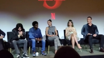 2020-01-11_-_Stranger_Things_Season_3_Q_and_A_mp41666.jpg