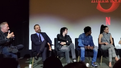 2020-01-11_-_Stranger_Things_Season_3_Q_and_A_mp41675.jpg