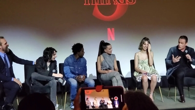 2020-01-11_-_Stranger_Things_Season_3_Q_and_A_mp41797.jpg