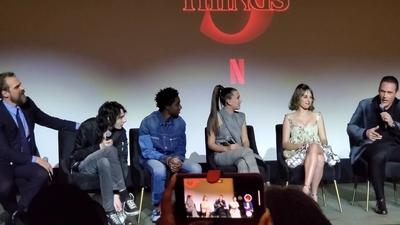 2020-01-11_-_Stranger_Things_Season_3_Q_and_A_mp41825.jpg
