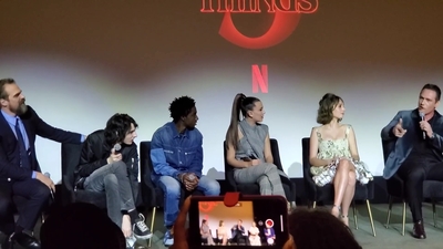 2020-01-11_-_Stranger_Things_Season_3_Q_and_A_mp41828.jpg