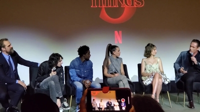 2020-01-11_-_Stranger_Things_Season_3_Q_and_A_mp41830.jpg