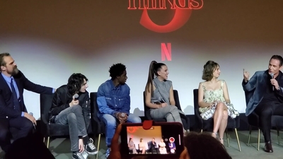 2020-01-11_-_Stranger_Things_Season_3_Q_and_A_mp41834.jpg