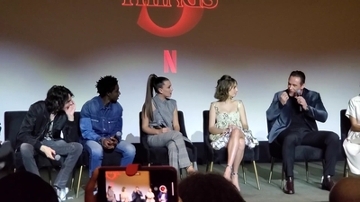 2020-01-11_-_Stranger_Things_Season_3_Q_and_A_mp41846.jpg