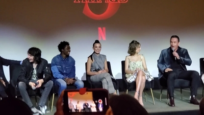 2020-01-11_-_Stranger_Things_Season_3_Q_and_A_mp41849.jpg