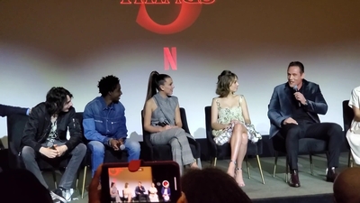 2020-01-11_-_Stranger_Things_Season_3_Q_and_A_mp41854.jpg