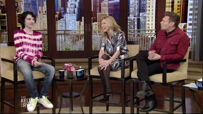 2020-01-15_-_LIVEKellyandRyan_1_mp40000.jpg