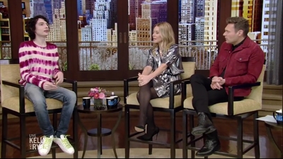 2020-01-15_-_LIVEKellyandRyan_1_mp40019.jpg