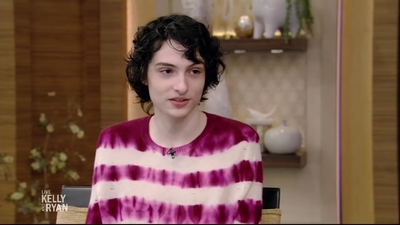 2020-01-15_-_LIVEKellyandRyan_1_mp40027.jpg
