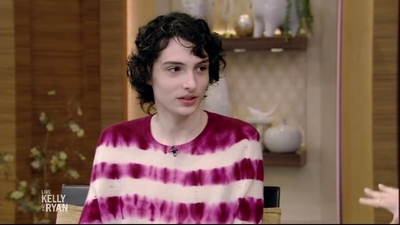 2020-01-15_-_LIVEKellyandRyan_1_mp40029.jpg