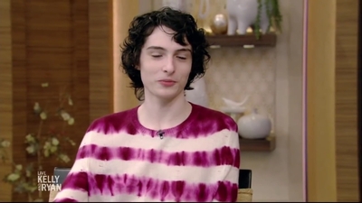 2020-01-15_-_LIVEKellyandRyan_1_mp40034.jpg