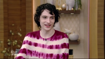 2020-01-15_-_LIVEKellyandRyan_1_mp40036.jpg