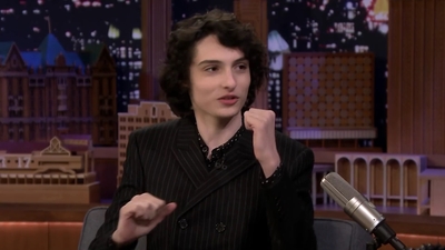 2020-01-17_-_The_Tonight_Show_Starring_Jimmy_Fallon_mp40427.jpg