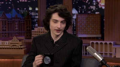 2020-01-17_-_The_Tonight_Show_Starring_Jimmy_Fallon_mp40442.jpg
