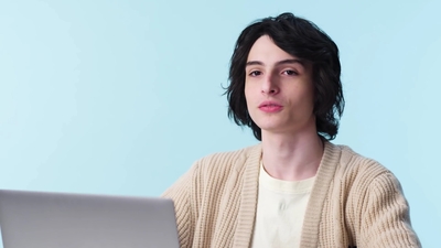 2020-01-22_-_GQ_-_Finn_Wolfhard_Replies_to_Fans_on_the_Internet_mp41292.jpg