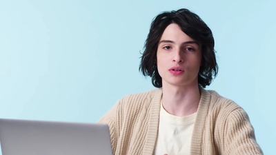 2020-01-22_-_GQ_-_Finn_Wolfhard_Replies_to_Fans_on_the_Internet_mp41306.jpg