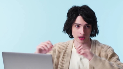 2020-01-22_-_GQ_-_Finn_Wolfhard_Replies_to_Fans_on_the_Internet_mp41367.jpg