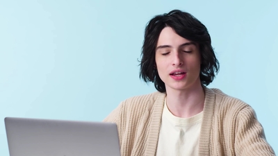 2020-01-22_-_GQ_-_Finn_Wolfhard_Replies_to_Fans_on_the_Internet_mp41409.jpg