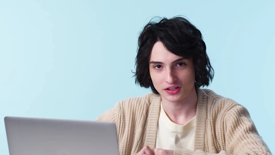 2020-01-22_-_GQ_-_Finn_Wolfhard_Replies_to_Fans_on_the_Internet_mp41420.jpg