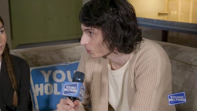 2020-01-24_-_Young_Hollywood_-_The_Turning_Interview_mp42000.jpg