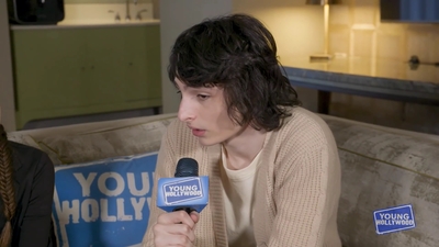 2020-01-24_-_Young_Hollywood_-_The_Turning_Interview_mp42138.jpg