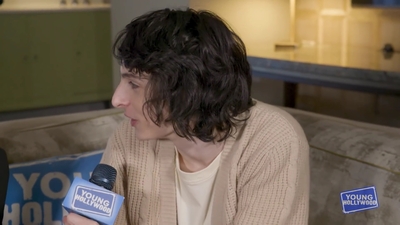 2020-01-24_-_Young_Hollywood_-_The_Turning_Interview_mp42239.jpg