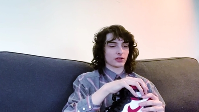 2020-05-19_-_GQ_-_10_Things_Finn_Wolfhard_Cant_Live_Without_mp42715.jpg