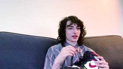 2020-05-19_-_GQ_-_10_Things_Finn_Wolfhard_Cant_Live_Without_mp42720.jpg