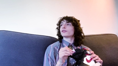 2020-05-19_-_GQ_-_10_Things_Finn_Wolfhard_Cant_Live_Without_mp42723.jpg