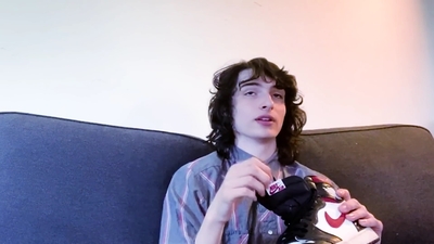 2020-05-19_-_GQ_-_10_Things_Finn_Wolfhard_Cant_Live_Without_mp42726.jpg