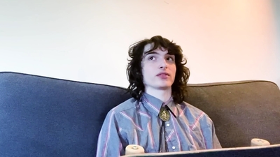 2020-05-19_-_GQ_-_10_Things_Finn_Wolfhard_Cant_Live_Without_mp42736.jpg