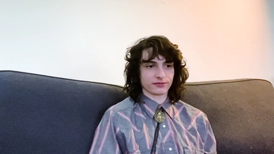 2020-05-19_-_GQ_-_10_Things_Finn_Wolfhard_Cant_Live_Without_mp42743.jpg
