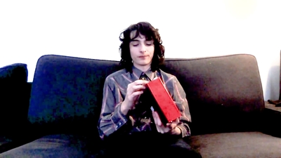 2020-05-19_-_GQ_-_10_Things_Finn_Wolfhard_Cant_Live_Without_mp42818.jpg