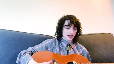 2020-05-19_-_GQ_-_10_Things_Finn_Wolfhard_Cant_Live_Without_mp42885.jpg