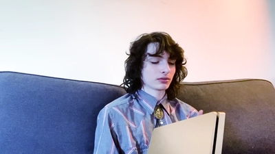 2020-05-19_-_GQ_-_10_Things_Finn_Wolfhard_Cant_Live_Without_mp43026.jpg