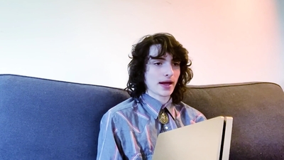 2020-05-19_-_GQ_-_10_Things_Finn_Wolfhard_Cant_Live_Without_mp43027.jpg