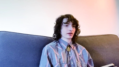 2020-05-19_-_GQ_-_10_Things_Finn_Wolfhard_Cant_Live_Without_mp43031.jpg