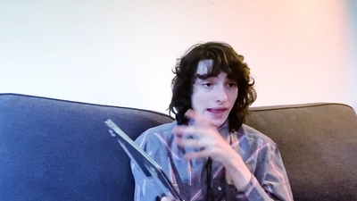 2020-05-19_-_GQ_-_10_Things_Finn_Wolfhard_Cant_Live_Without_mp43039.jpg