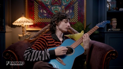 2020-11-01_-_Meet_Finn_Wolfhard_on_Fanmio_mp44562.jpg