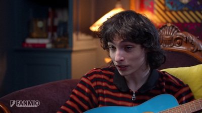 2020-11-01_-_Meet_Finn_Wolfhard_on_Fanmio_mp44594.jpg