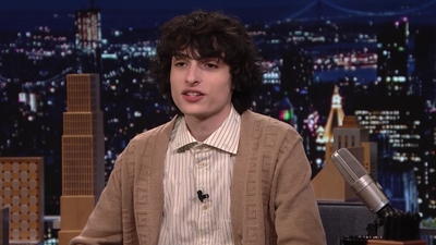 2021-10-12_-_The_Tonight_Show_Starring_Jimmy_Fallon_2_mp412933.jpg