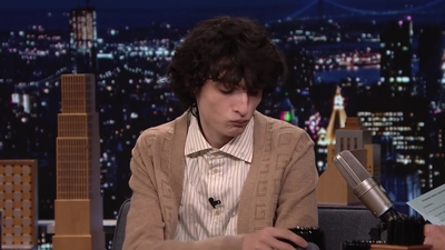 2021-10-12_-_The_Tonight_Show_Starring_Jimmy_Fallon_2_mp412998.jpg