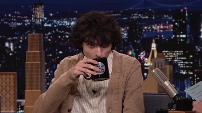 2021-10-12_-_The_Tonight_Show_Starring_Jimmy_Fallon_2_mp412999.jpg