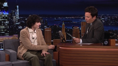 2021-10-12_-_The_Tonight_Show_Starring_Jimmy_Fallon_2_mp413014.jpg