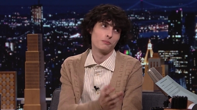 2021-10-12_-_The_Tonight_Show_Starring_Jimmy_Fallon_2_mp413017.jpg