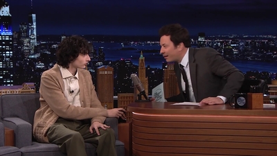 2021-10-12_-_The_Tonight_Show_Starring_Jimmy_Fallon_2_mp413024.jpg
