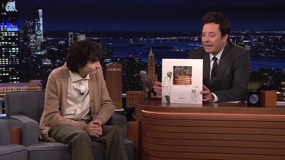 2021-10-12_-_The_Tonight_Show_Starring_Jimmy_Fallon_2_mp413055.jpg