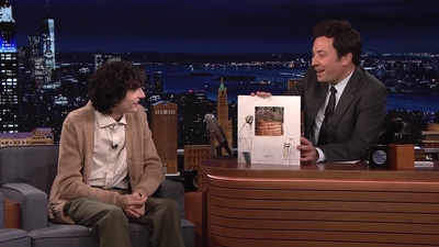 2021-10-12_-_The_Tonight_Show_Starring_Jimmy_Fallon_2_mp413059.jpg